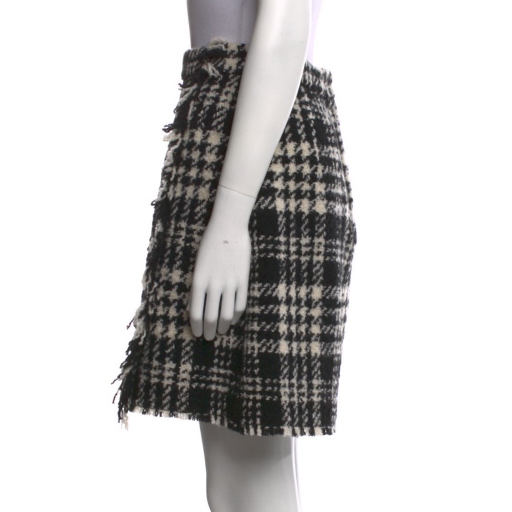 Dolce & Gabbana Houndstooth Plaid Wool Skirt in Black & White - Picture 7 of 8